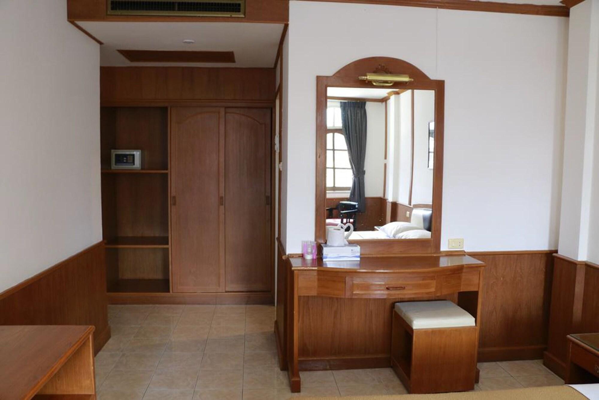 Welcome Guest House Patong Ngoại thất bức ảnh