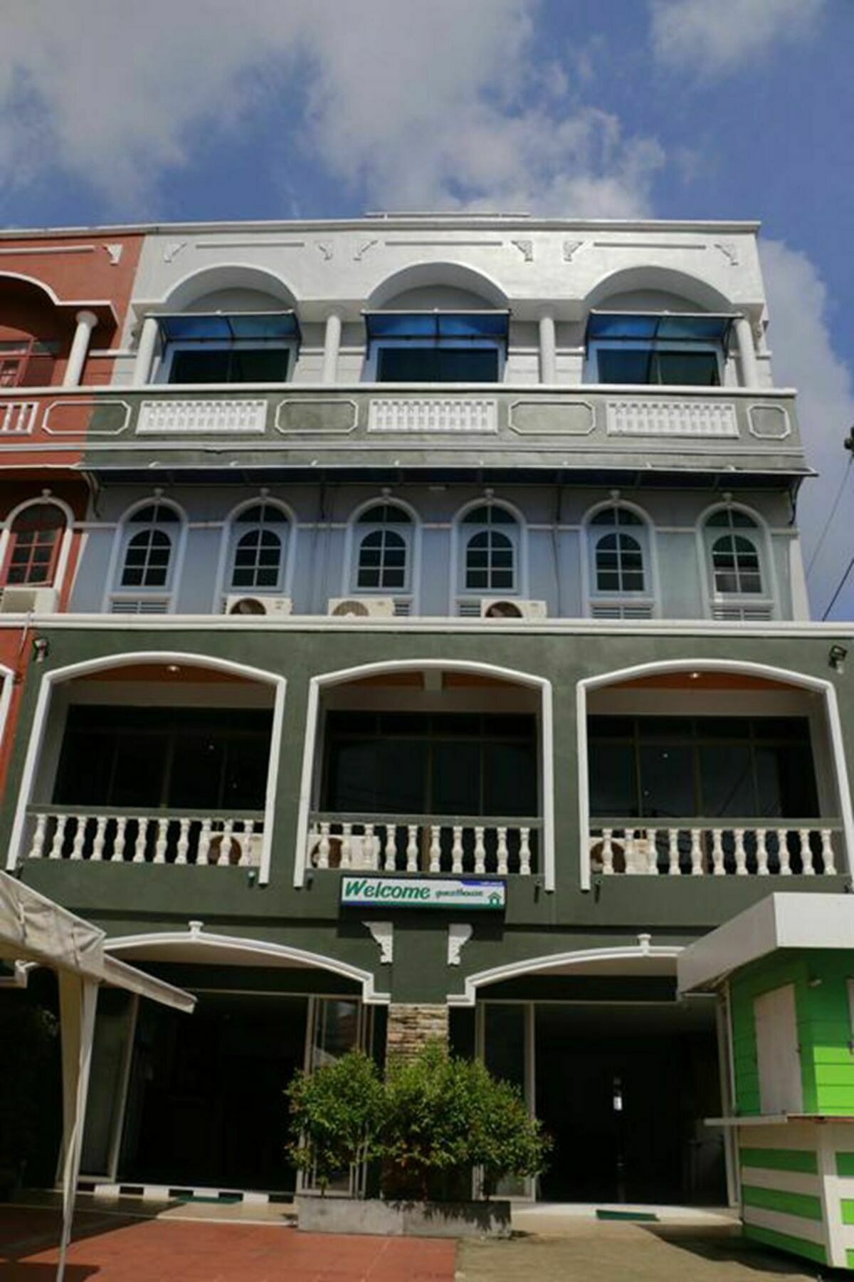 Welcome Guest House Patong Ngoại thất bức ảnh